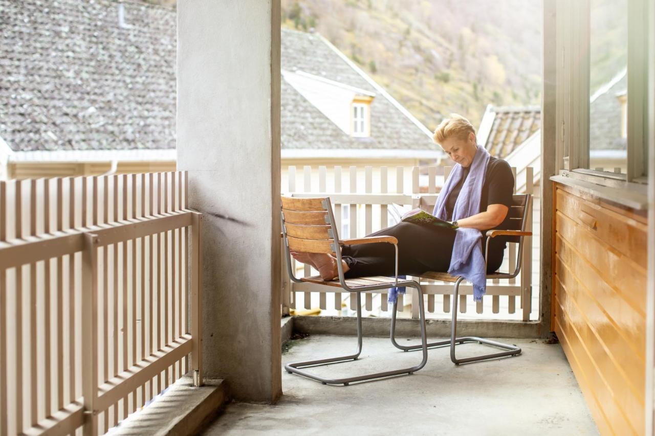 Lindstrom Hotel Lærdalsøyri المظهر الخارجي الصورة