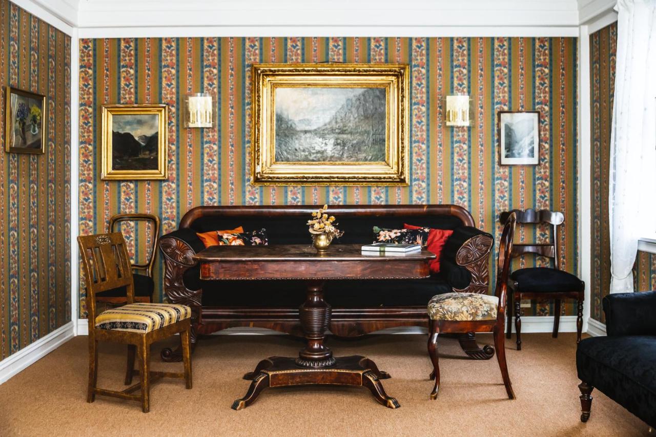 Lindstrom Hotel Lærdalsøyri المظهر الخارجي الصورة