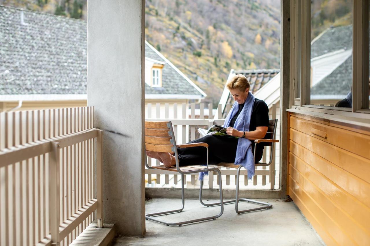 Lindstrom Hotel Lærdalsøyri المظهر الخارجي الصورة
