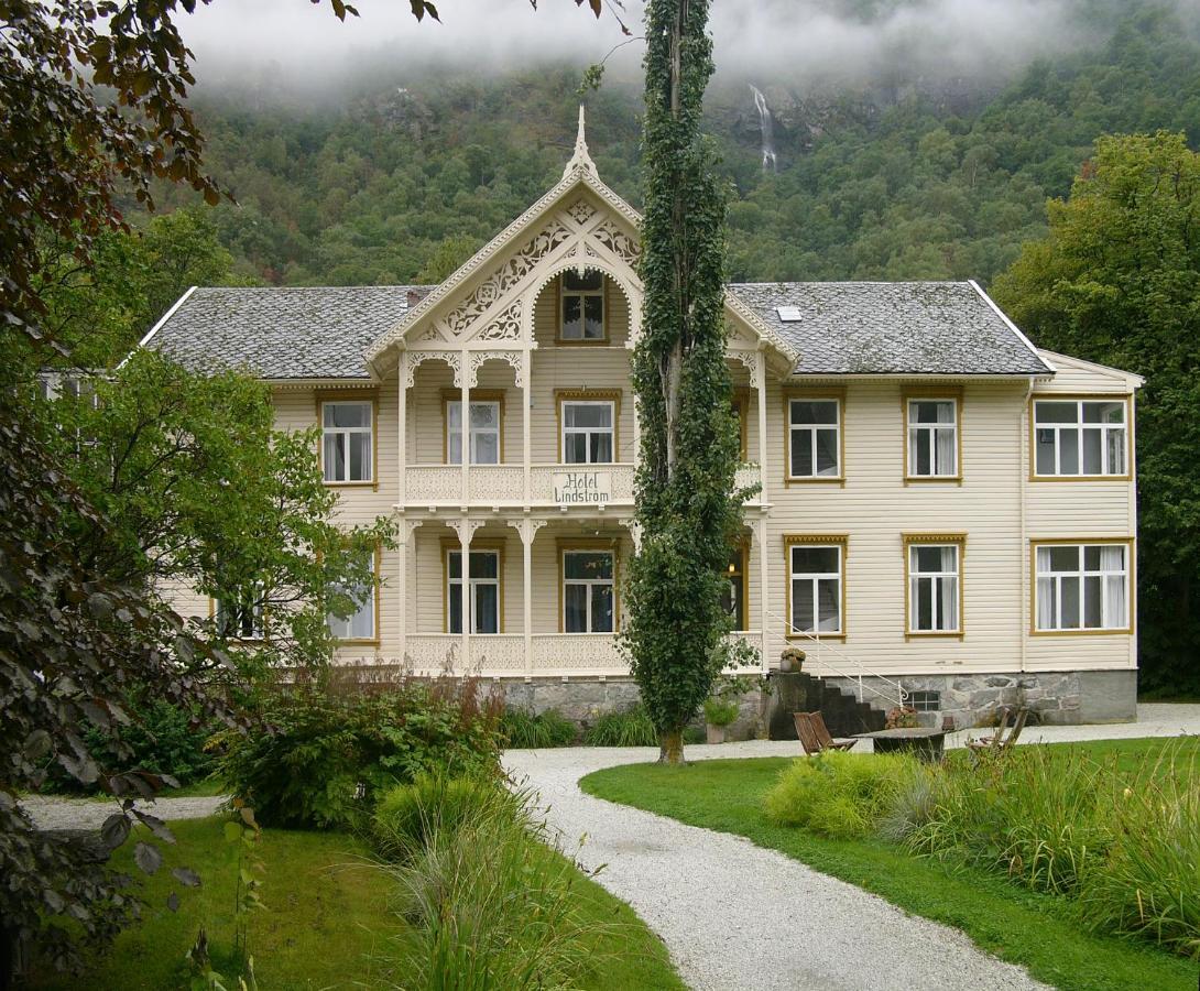 Lindstrom Hotel Lærdalsøyri المظهر الخارجي الصورة